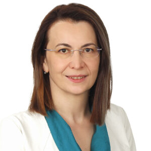 Dr. Szász Angéla